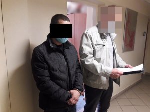 Mężczyzna zatrzymany przez policjantów