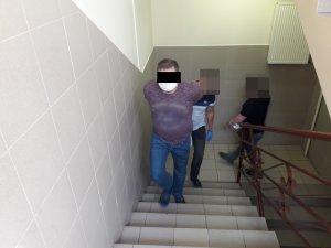 Mężczyzna zatrzymany przez policjantów