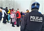 Policjant na stoku.