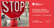 Napis Stop znieczulicy na ulicy.